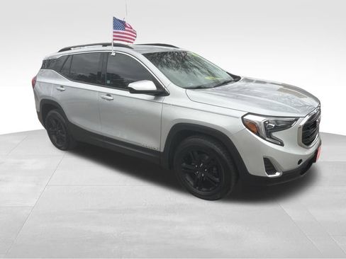 Used 2020 GMC Terrain SLE w/ Driver Convenience Package image 29