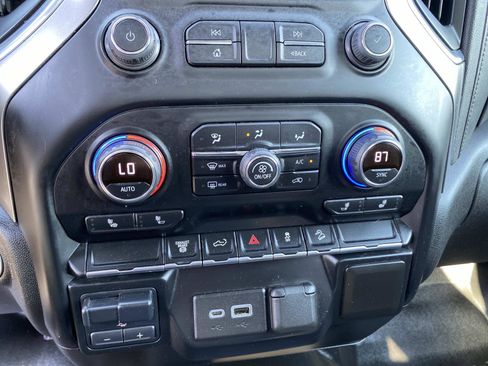 Used 2022 Chevrolet Silverado 3500 LT w/ Convenience Package AWD/4WD image 14