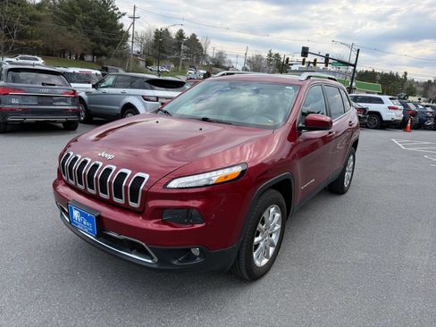 Used 2014 Jeep Cherokee Limited w/ Luxury Group AWD/4WD image 2