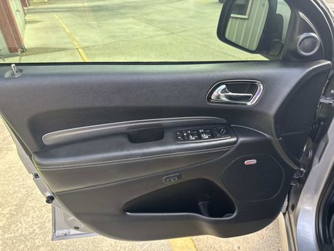 Certified 2018 Dodge Durango SRT image 18