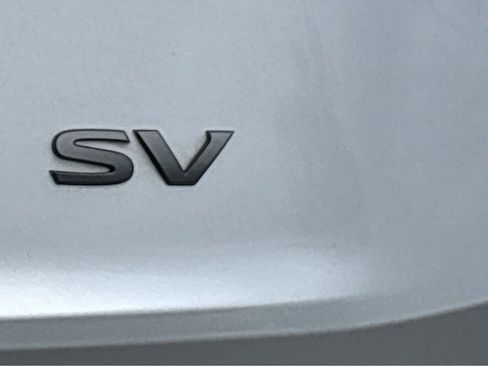 Used 2024 Nissan Rogue SV FWD image 17