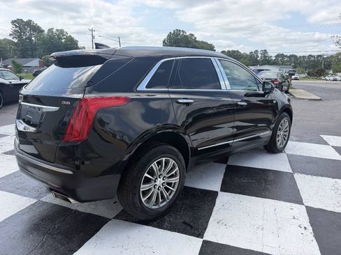 Used 2018 Cadillac XT5 Luxury w/ Driver Awareness Package FWD image 6