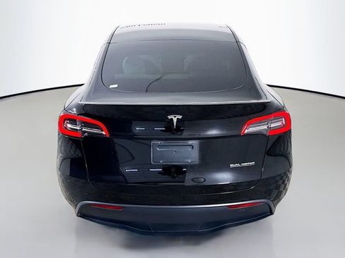 Used 2023 Tesla Model Y Performance AWD/4WD image 6