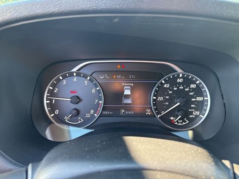 Used 2024 Nissan Frontier SV w/ Hardbody Edition image 7