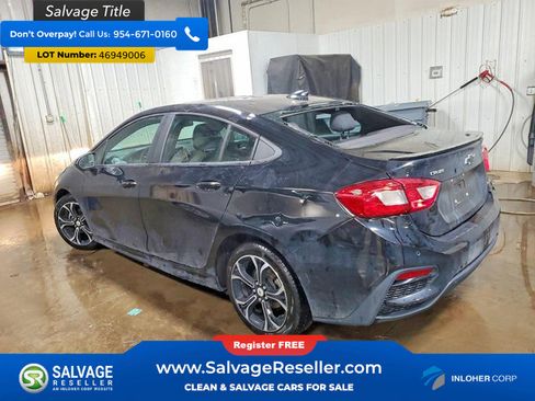 Used 2019 Chevrolet Cruze LT w/ Convenience Package image 3