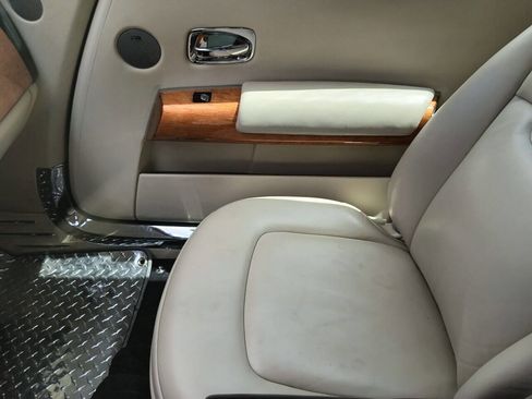 Used 2008 Rolls-Royce Phantom Drophead Coupe image 16