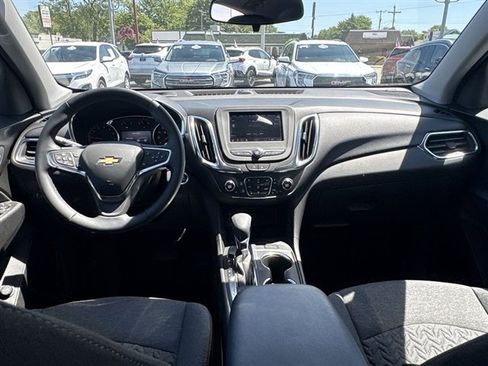 Used 2024 Chevrolet Equinox LT w/ LPO, Floor Liner Package FWD image 19