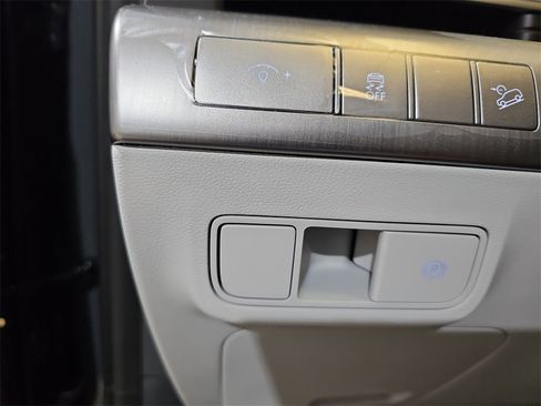 New 2026 Hyundai Kona SEL Premium image 24