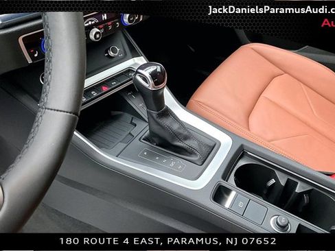 Used 2025 Audi Q3 2.0T Premium w/ Convenience Package image 12