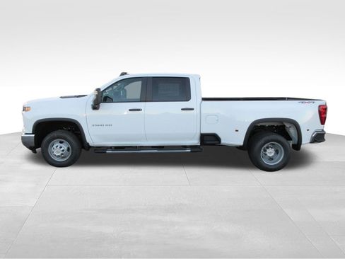 New 2026 Chevrolet Silverado 3500 W/T AWD/4WD image 3