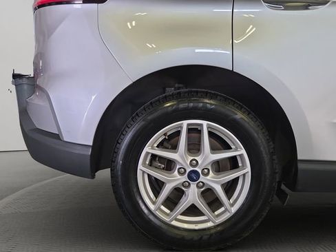 Used 2022 Ford Edge SEL image 28