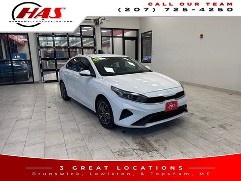 Used 2023 Kia Forte LXS w/ LXS Technology Package image 8