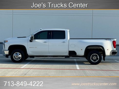Used 2021 Chevrolet Silverado 3500 LTZ w/ LTZ Convenience Package image 3