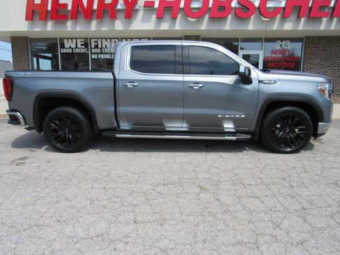 Used 2021 GMC Sierra 1500 SLT w/ SLT Premium Package AWD/4WD image 9