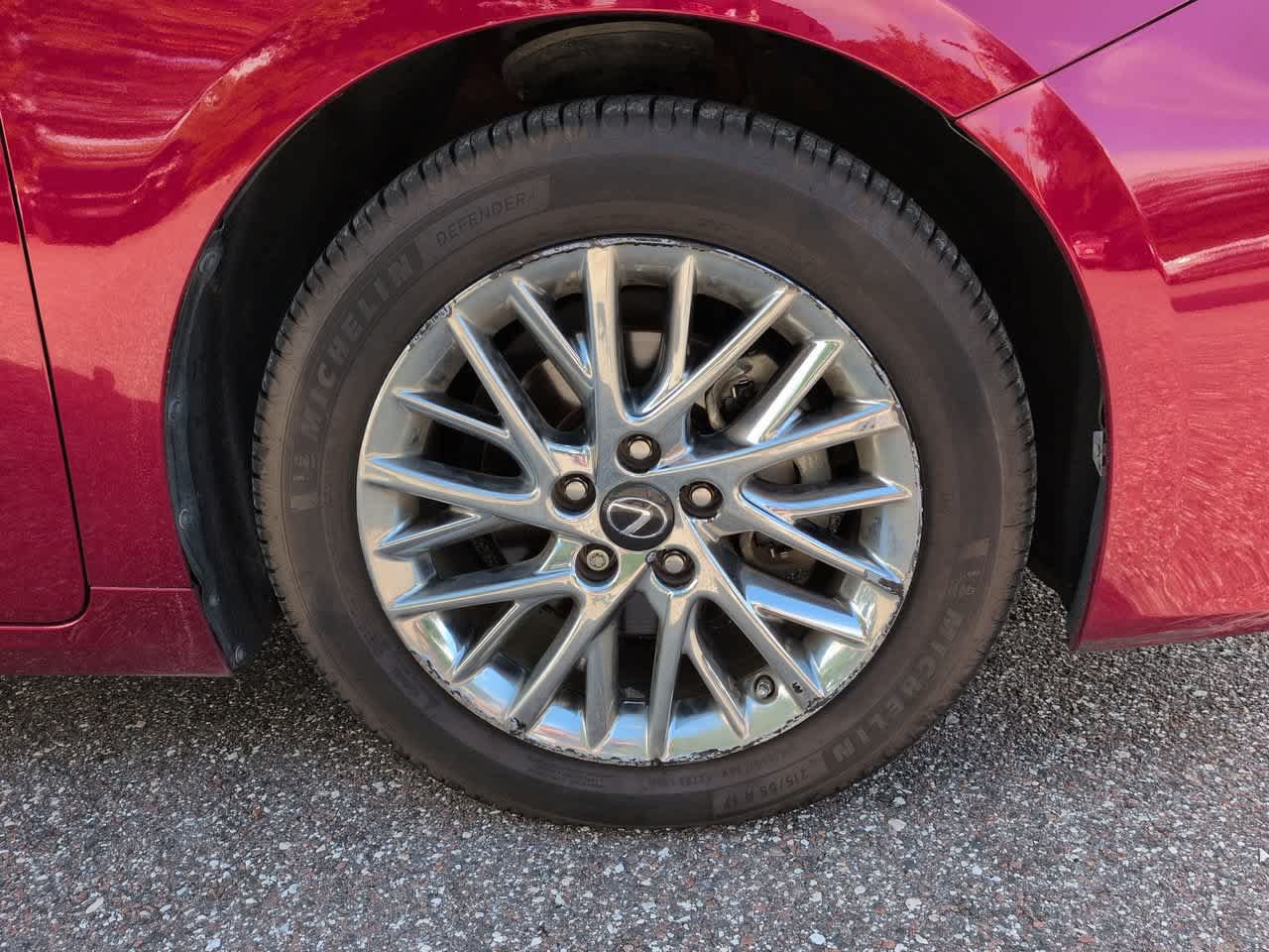 Used 2018 Lexus ES 350 w/ Luxury Package w/Wood Trim FWD image 11