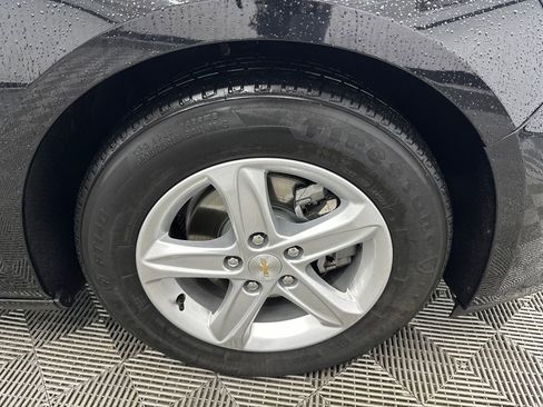 Used 2025 Chevrolet Malibu LT FWD image 13