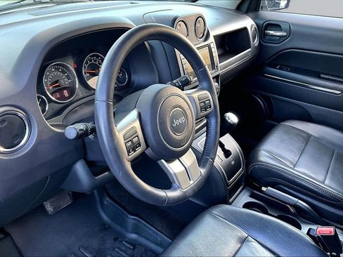 Used 2015 Jeep Patriot Limited w/ Sun/Sound Group AWD/4WD image 15