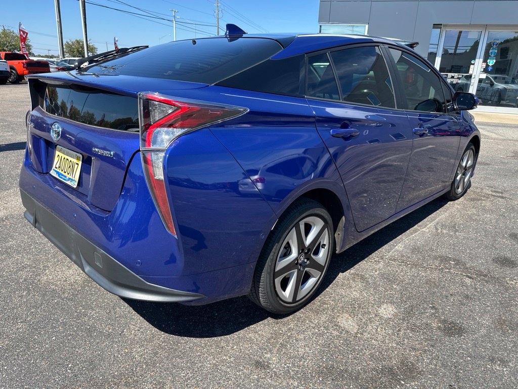 Used 2018 Toyota Prius Four Touring FWD image 13