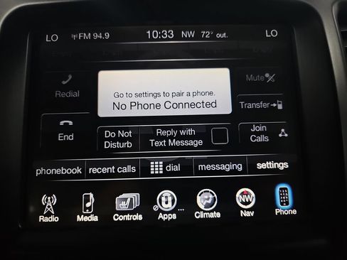 Used 2017 Jeep Cherokee Overland w/ Technology Group AWD/4WD image 23