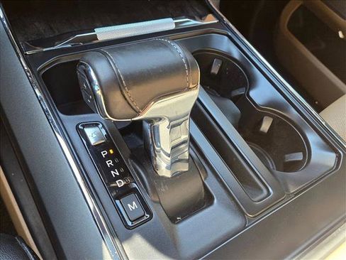 Used 2022 Ford F150 Lariat image 12