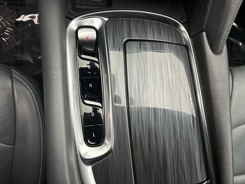 Used 2024 Buick Enclave Premium AWD/4WD image 21