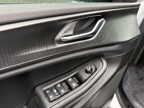 New 2025 Jeep Grand Cherokee L Laredo w/ Trailer Tow Package image 13