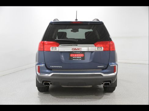 Used 2017 GMC Terrain SLE w/ Convenience Package AWD/4WD image 18