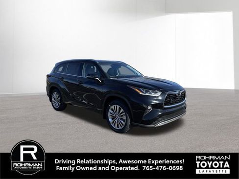 New 2026 Toyota Highlander Platinum image 8