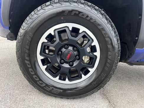 Used 2024 Toyota Tacoma TRD Off-Road image 14