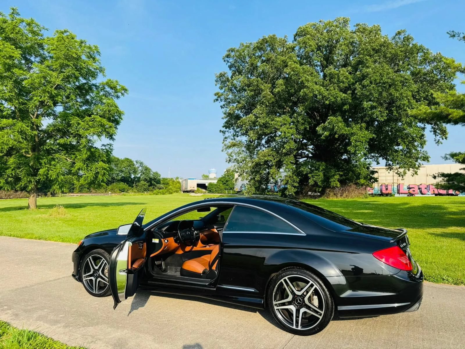Used 2012 Mercedes-Benz CL 63 AMG image 21