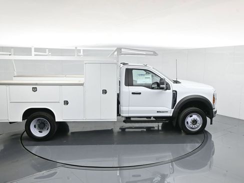 New 2024 Ford F450 XL w/ XL Chrome Package image 44