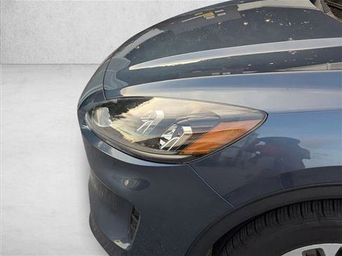 Used 2020 Ford Escape SE image 14