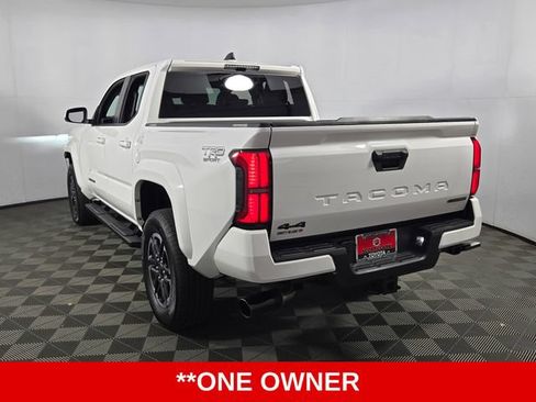 Used 2025 Toyota Tacoma TRD Sport AWD/4WD image 6