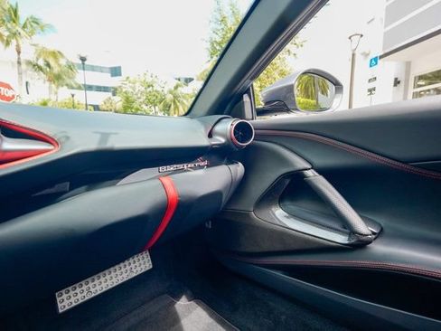 Used 2020 Ferrari 812 Superfast RWD image 77