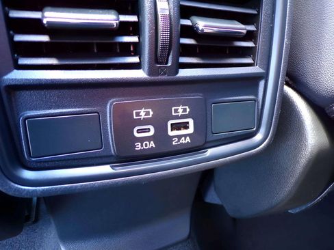 Certified 2025 Subaru Forester Premium AWD/4WD image 19