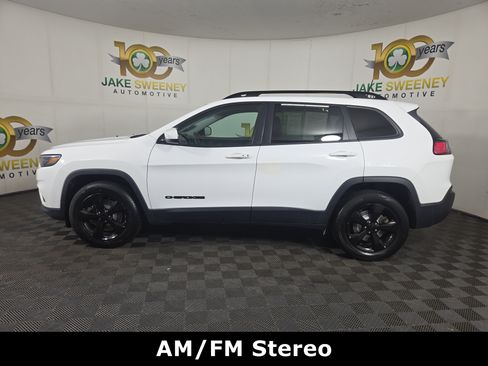 Used 2020 Jeep Cherokee Latitude Plus AWD/4WD image 4