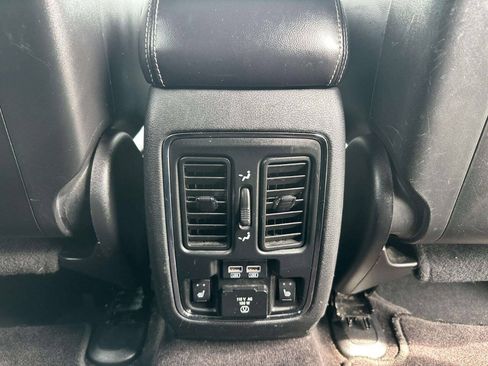 Used 2016 Jeep Grand Cherokee Limited AWD/4WD image 23