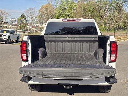 Used 2024 GMC Sierra 1500 Pro w/ Graphite Edition image 10