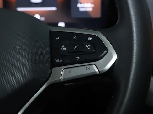Certified 2024 Volkswagen Atlas Peak Edition SE AWD/4WD image 26