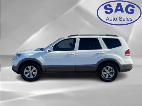 Used 2009 Kia Borrego EX w/ Leather Pkg image 3