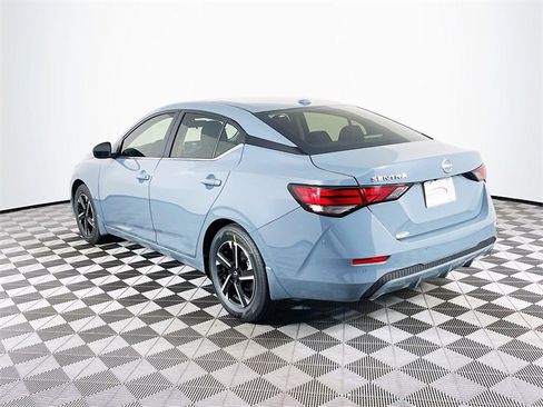 New 2025 Nissan Sentra SV image 5