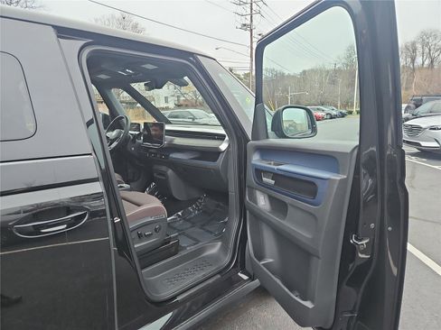 New 2025 Volkswagen ID. Buzz Pro S image 23