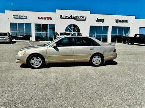 Used 2004 Toyota Avalon XL FWD image 3