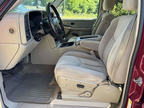 Used 2006 Chevrolet Silverado 1500 LT w/ Onstar Plus Package AWD/4WD image 19