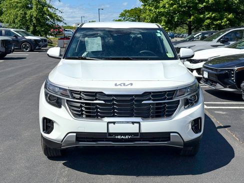 New 2026 Kia Seltos LX AWD/4WD image 2
