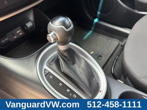 Used 2017 Kia Soul FWD image 16