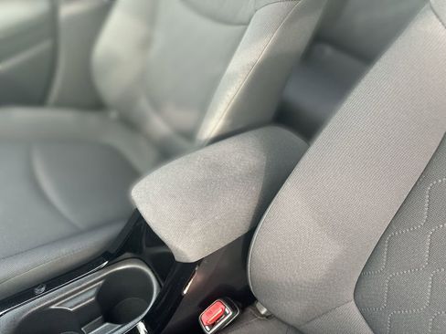 Used 2020 Toyota Corolla LE image 20