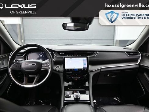 Used 2022 Jeep Grand Cherokee L Limited AWD/4WD image 23