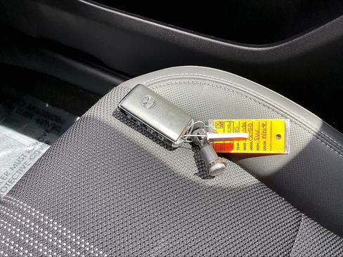 Used 2025 MAZDA CX-50 AWD 2.5 S w/ Weather Package image 11