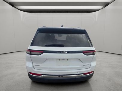 Used 2024 Jeep Grand Cherokee Laredo